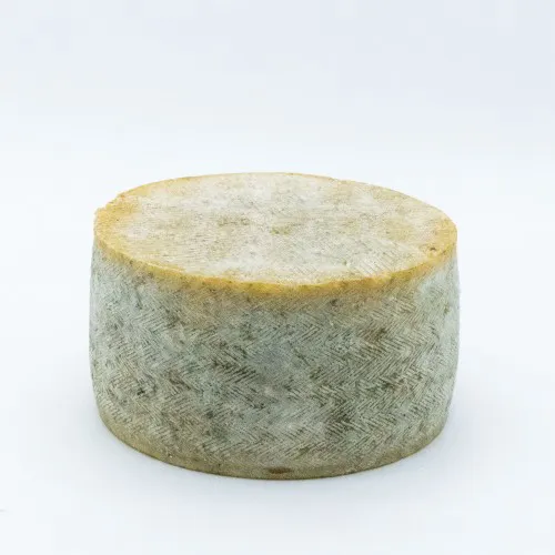 Queso de Oveja con Pistachos 5 Queso de Oveja con Pistachos