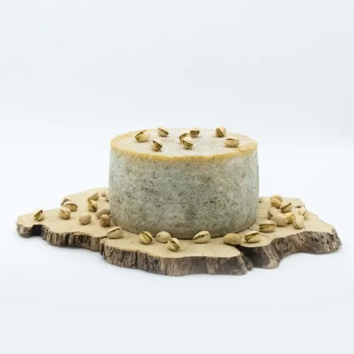 Queso de Oveja con Pistachos 7 Queso de Oveja con Pistachos