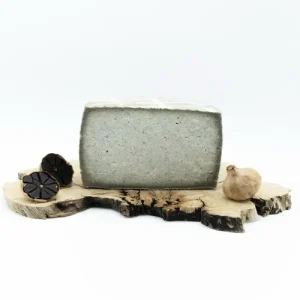 Queso de Oveja con Ajo negro