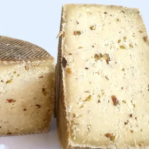 Queso de Oveja con Pistachos