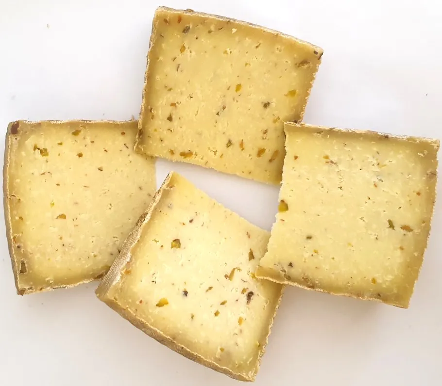Queso de Oveja con Pistachos 4 Queso de Oveja con Pistachos - Imagen 2